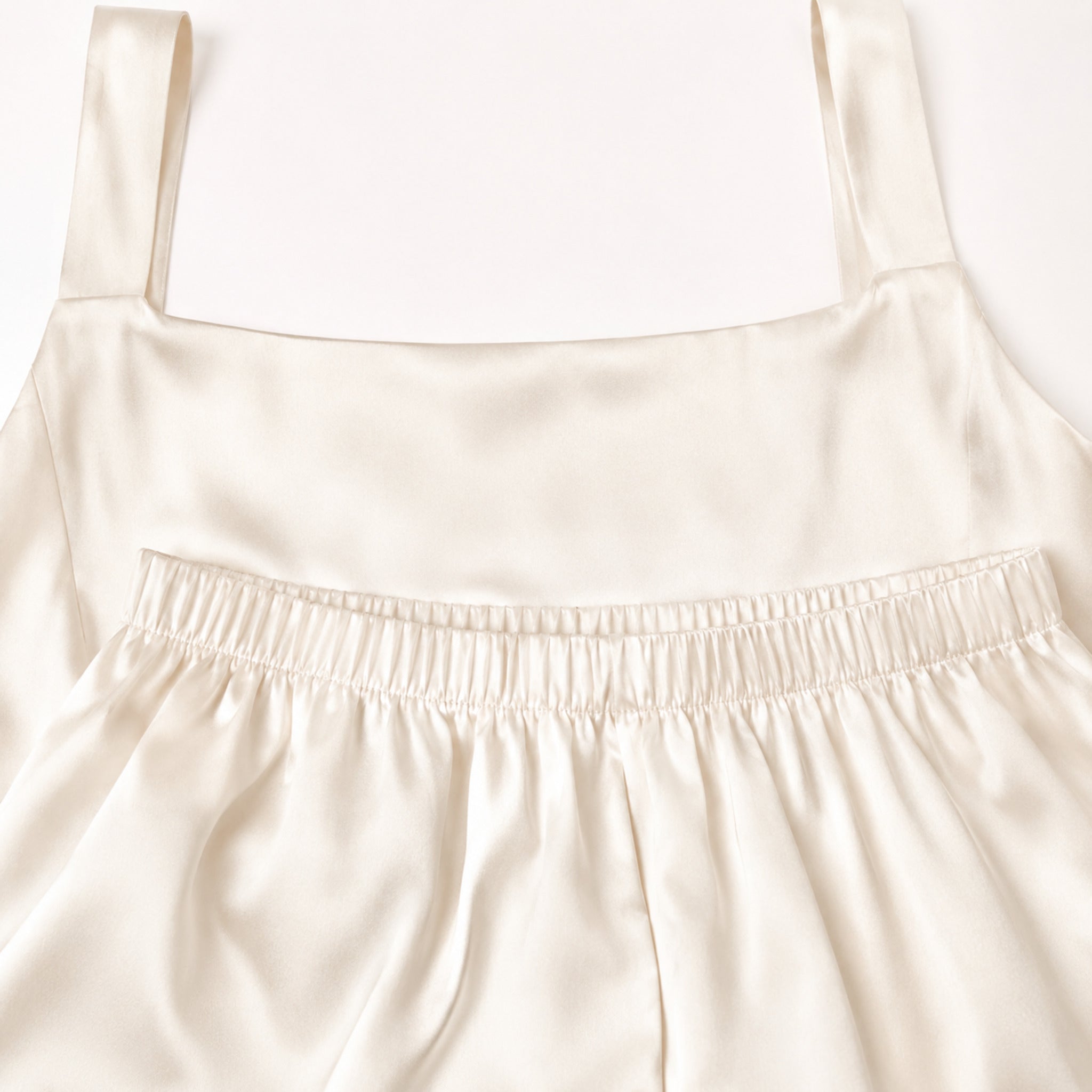 Ensemble Céleste – Pyjama caraco et short satiné